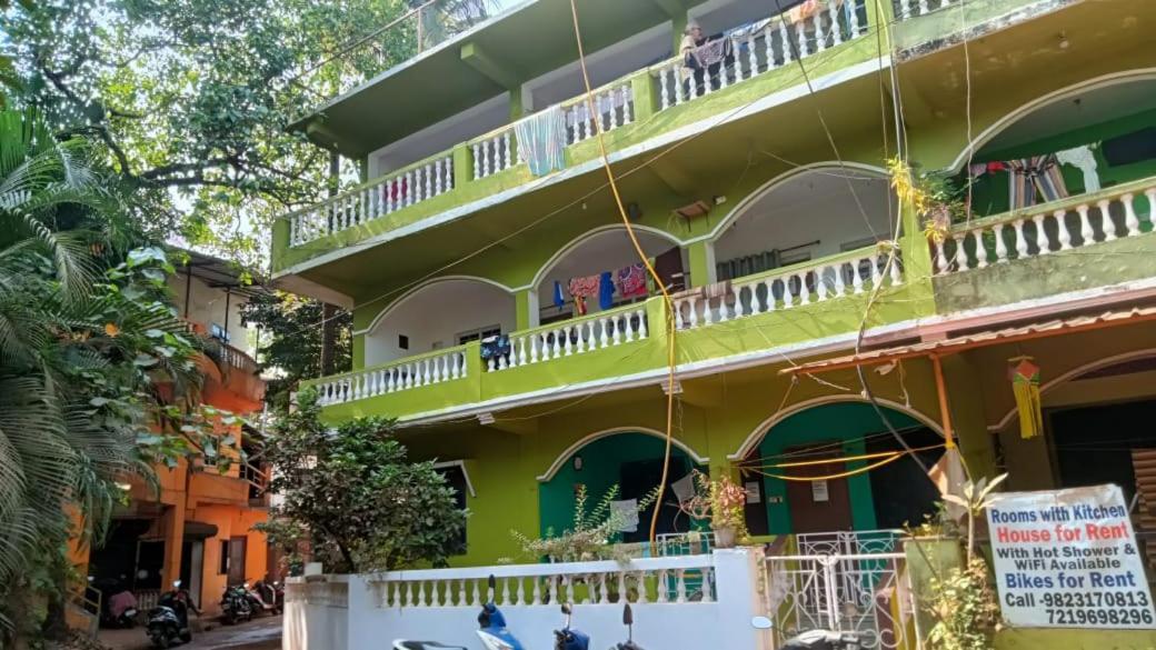 Shree Ganesh Guest House Arambol Eksteriør billede